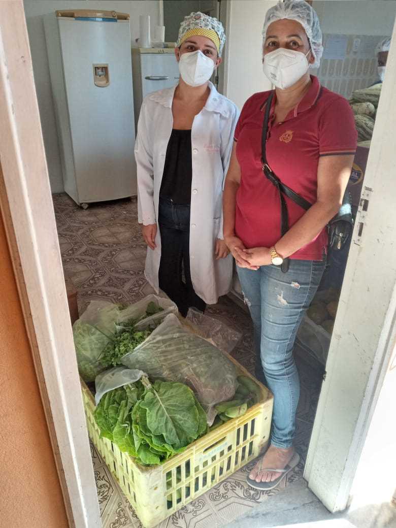Camacã: Famílias carentes da Portelinha I e do Bairro Joana Angélica são beneficiadas com o Programa de Aquisição de Alimentos